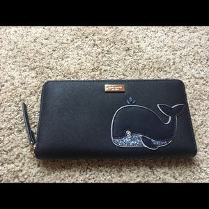 Kate Spade Whale Neda Wallet EUC